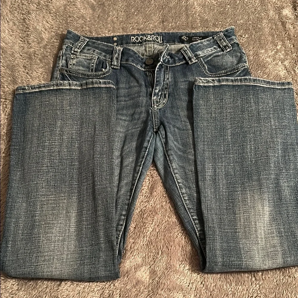 Rock & Roll Cowgirl Bootcut jeans. Mid rise. Size 31 x 34 - Picture 7 of 10